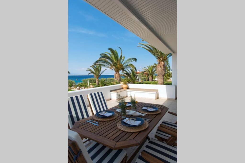 Palmaya Villa, Unique Seafront Experience Vagia  Eksteriør billede